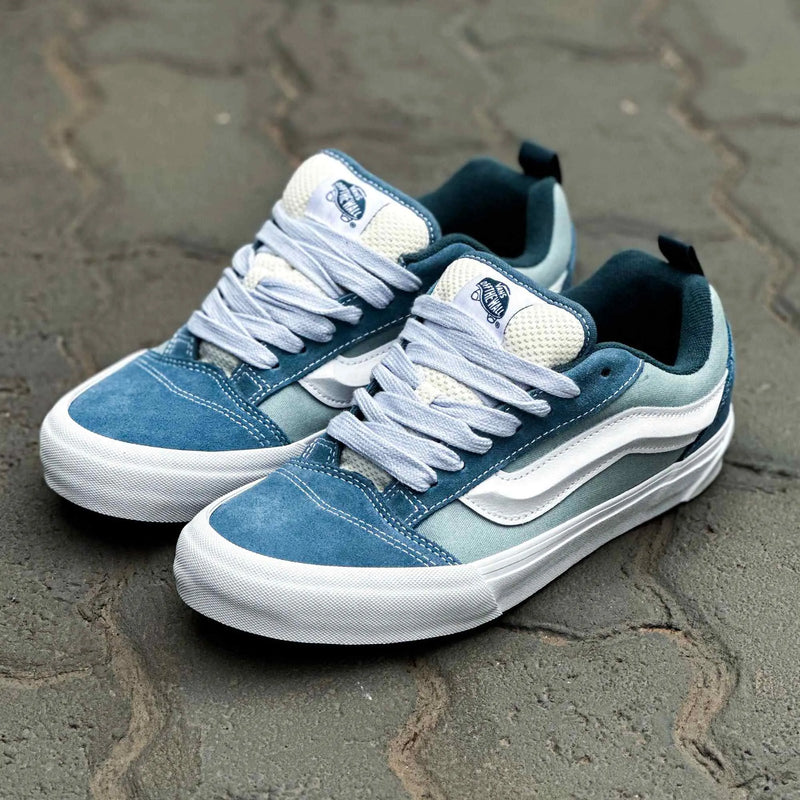Vans KNU